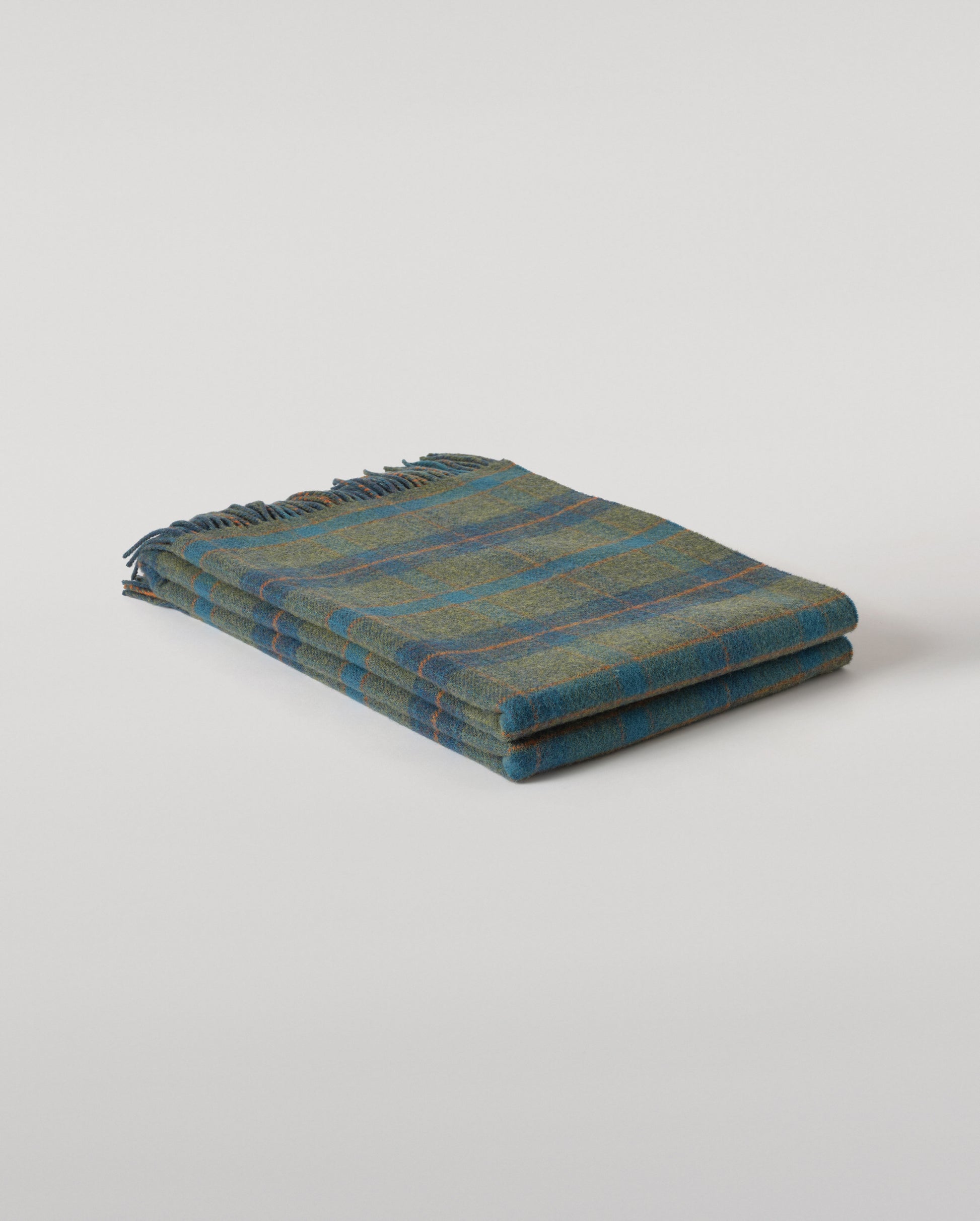 Johnstons of Elgin Blanket Collection Bright & Dark Check Double Face Lambswool Throw WD000021RU6315N/A