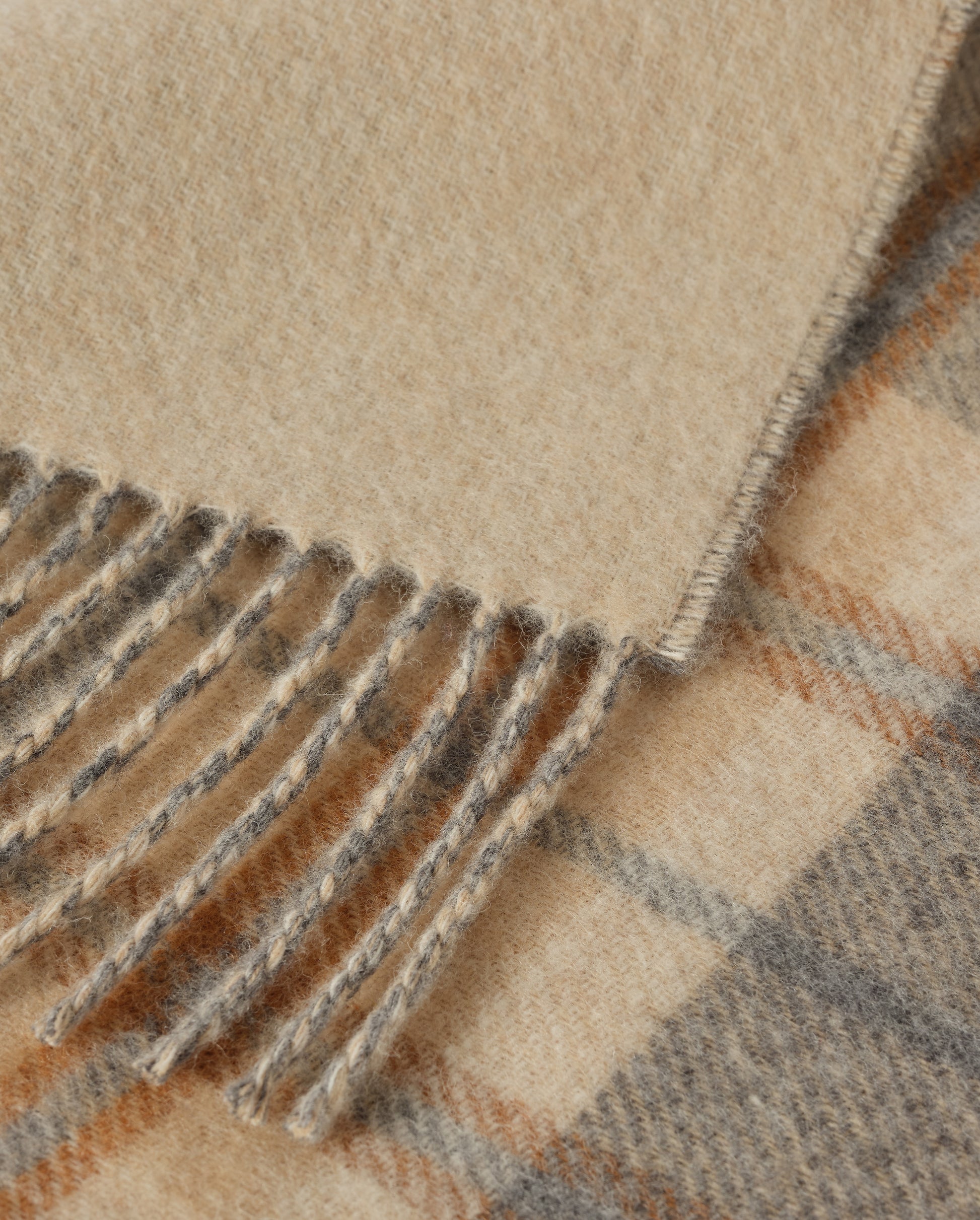 Johnstons of Elgin Interiors Collection Grey & Brown Overcheck Reversible Lambswool Throw WD000021RU6954ONE